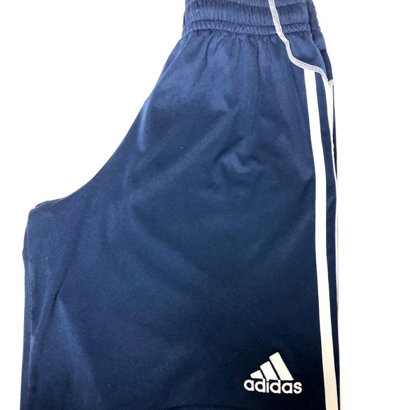 ADIDAS MEN’S SHORTS SIZE S - Picture 1 of 4